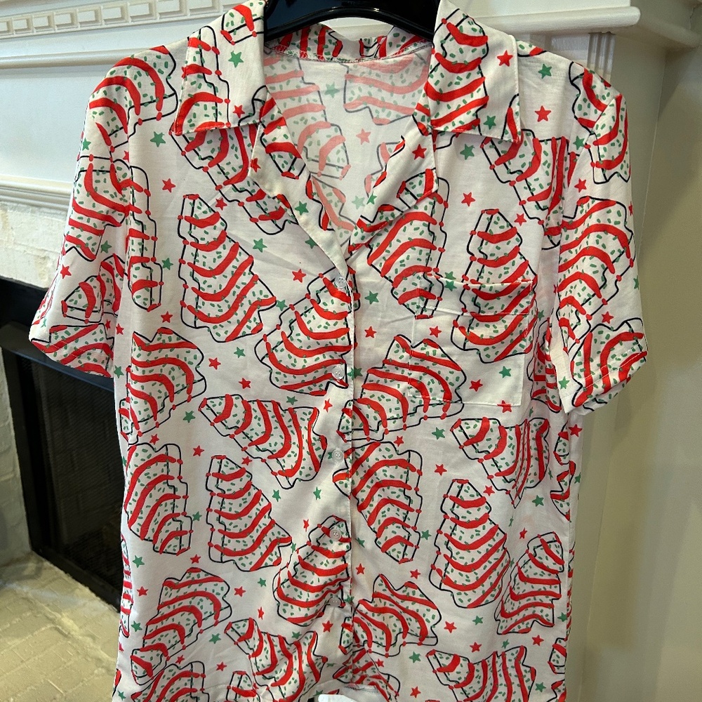 ADORABLE!! Little Debbie Christmas Tree Pajama Top PJ  Size S